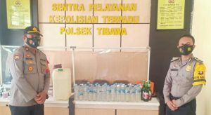 Gelar Operasi K2YD, Polsek Tibawa Sita Puluhan Botol Miras