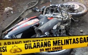 Kurang Berhati – Hati Tabrakan Revo Vs Mio M3 Tak Dapat Dihindarkan