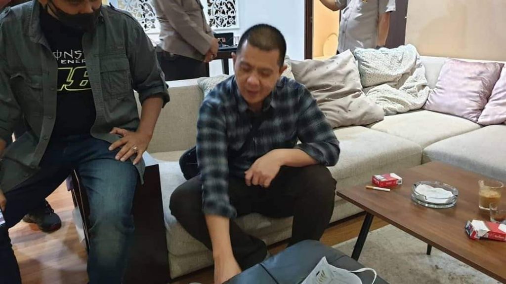 Buron Sejak 2014, Tersangka kasus Korupsi Berhasil di amankan Tim Tabur Kejaksan Agung bersama Tim Tabur kejaksaan Tinggi Maluku