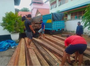 Menggunakan Dokumen Tidak Sah, Pemilik 190 Batang Kayu Yang Diduga Ilegal Berhasil Diamankan Petugas