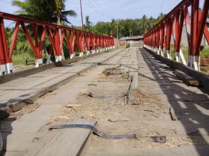 Jembatan Merah Putih Rusak Lagi, Warga Keluhkan Ketegasan Pemerintah Desa Buhu
