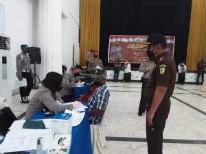 Kejati Gorontalo Apresiasi Kegiatan”POLRI Peduli Negeri Bansos dan Vaksinasi Presisi “