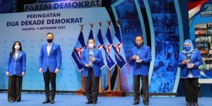 Disaksikan Puluhan Ribu Kader, Demokrat Anugrahkan Penghargaan untuk 35 Senior Partai