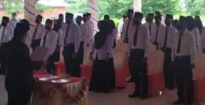 57 Anggota BPD se-Kecamatan Gentuma Raya dan Atinggola Resmi Dilantik Bupati Gorut