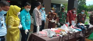 Kejari Kota Gorontalo Lakukan Pemusnahan Barang Bukti Dari 62 Perkara Tindak Pidana