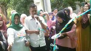 Kades Labanu Resmikan Jembatan Penghubung Dusun dan Sekolah