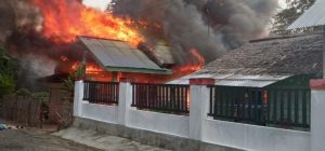 Sebuah Rumah di Desa Siduan Paguat Hangus Terbakar Diamuk Si Jago Merah