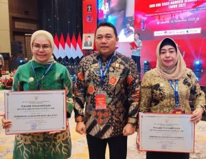 Wakil Bupati Suharsi Igirisa Pemkab Pohuwato Kembali Raih Penghargaan Dari Kemenkumham RI