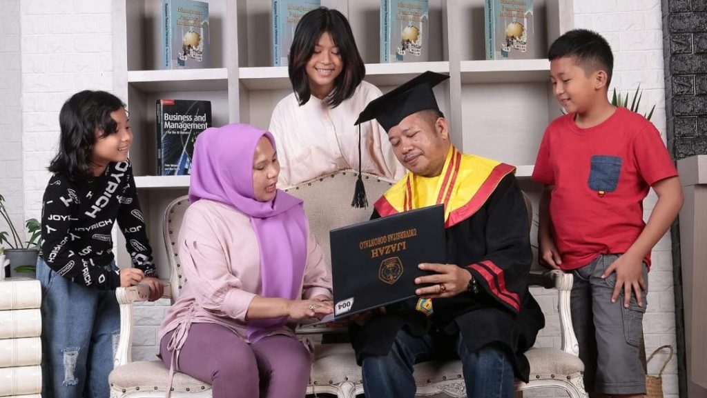 Meniti Karir Berat Irfan Daeng Sigala, Dari Penjual Roti Sukses Menjadi Politisi Golkar dan Advokat