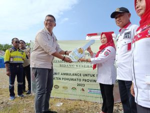 Pani Gold Project Menyerahkan Bantuan Mobil Ambulance, Kepada RSUD Bumi Panua Marisa