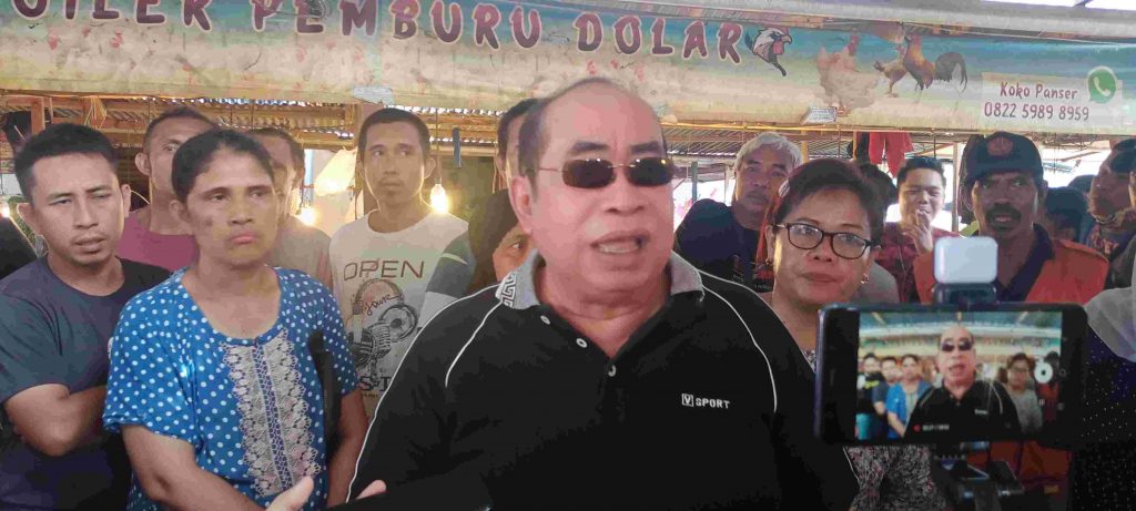 Polemik Pasar Sentral, Wali Kota Gorontalo Diminta Buang Handuk dan Minta Maaf Kepada Rakyat