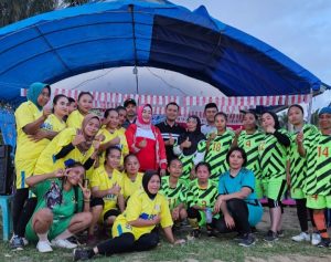 Wakil Bupati Pohuwato Secara Resmi Menutup, Turnamen Tunggulo Cup di Lapangan olah raga Desa Marisa