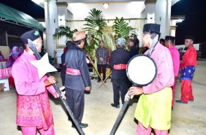 Bupati Pohuwato Dampingi Camat Randangan Hadiri Perayaan Maulid Nabi Muhammad 1445 H di Masjid Ar-Rahman