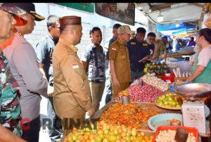 Jelang Bulan Ramadan Perkembangan Harga Bahan Pokok Dipantau Langsung Bupati Pohuwato