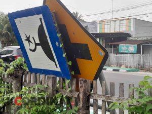 Pasca Proyek BPJN Gorontalo Rambu Lalu Lintas di Kel.Bolihuangga Tak Difungsikan