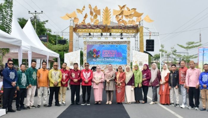 Gorontalo Karnaval Karawo 2025 Meriah, Pertegas Warisan Wastra Nusantara di Mata Dunia