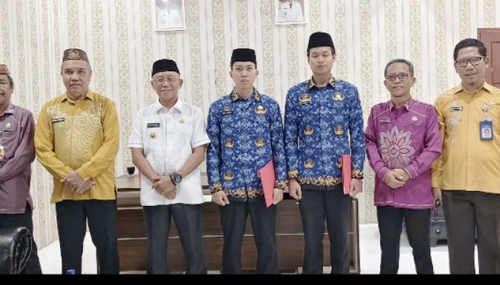 Wabup Pohuwato Tegaskan Integritas ASN Saat Kukuhkan Dua PNS Baru Formasi STTD